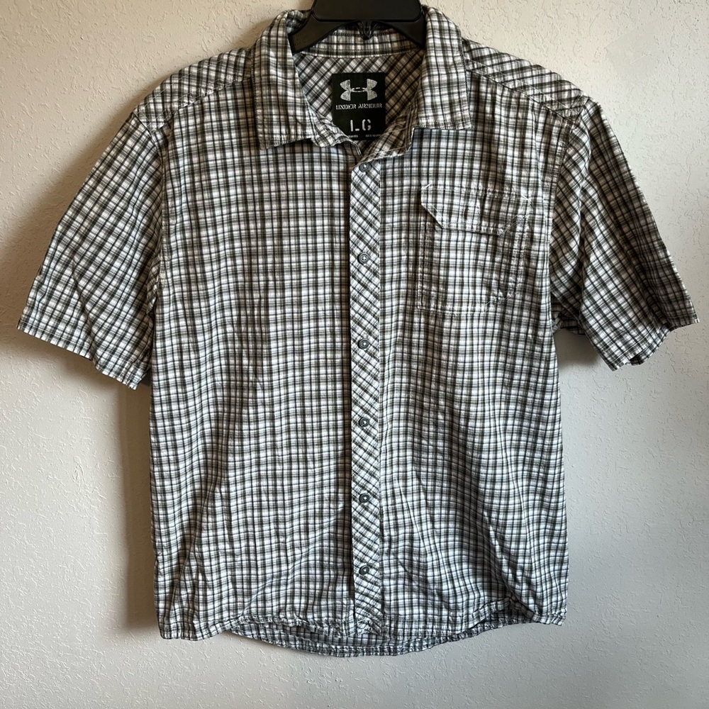 Men’s Green Under Armour Plaid Casual Button Up Short Sleeve Shirt Size L